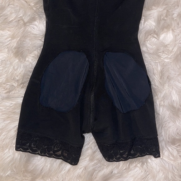 Post surgery faja shapewear with bra - Picture 3 of 5